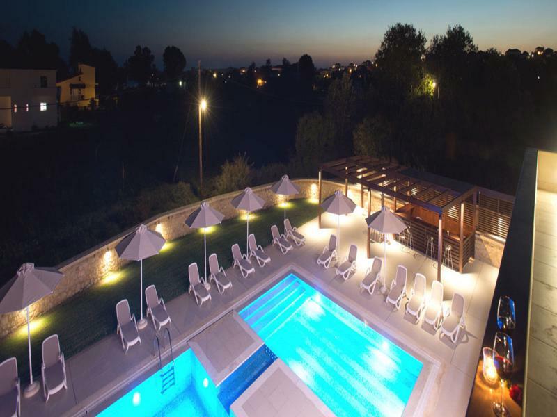 מת'וני Niriides Luxury Villas מראה חיצוני תמונה